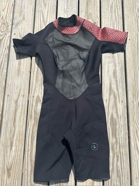Aqualung Women’s Shorty Wetsuit Size 12 XS/S 2mm Black Snorkel See Measurements